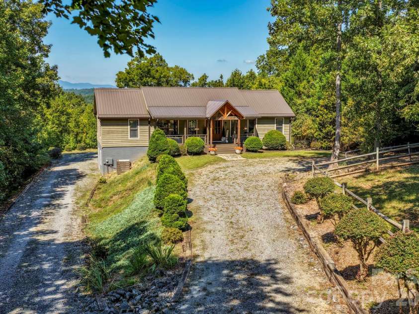 255 Cross Ridge Drive, Rutherfordton, NC 28139.  MLS# CAR4425951, YatesRealty ID 52054. 