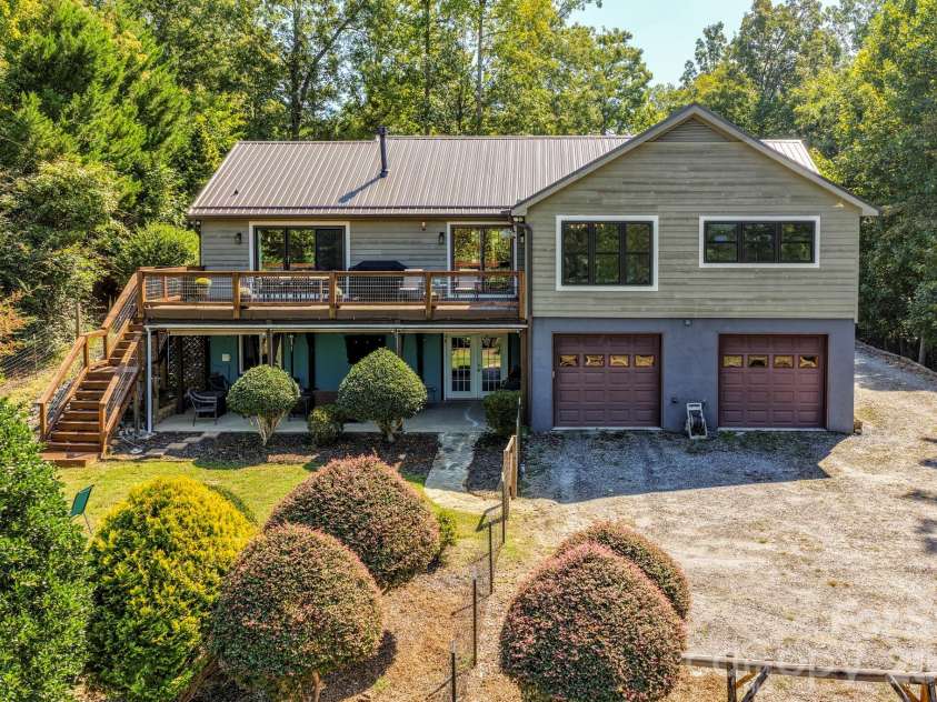 255 Cross Ridge Drive, Rutherfordton, NC 28139.  MLS# CAR4425951, YatesRealty ID 52054. 