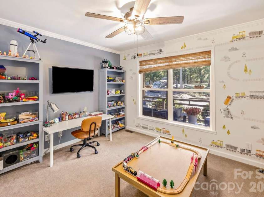 255 Cross Ridge Drive, Rutherfordton, NC 28139.  MLS# CAR4425951, YatesRealty ID 52054. 