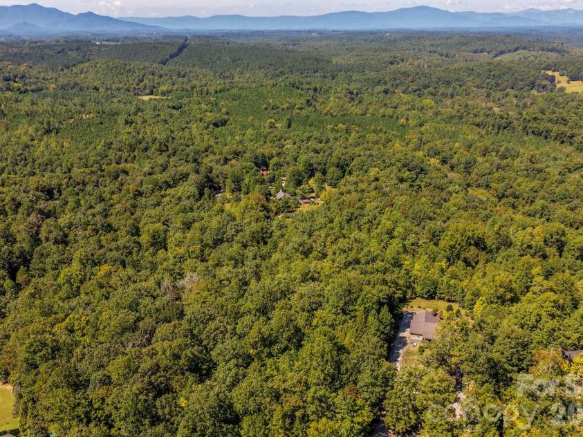 255 Cross Ridge Drive, Rutherfordton, NC 28139.  MLS# CAR4425951, YatesRealty ID 52054. 