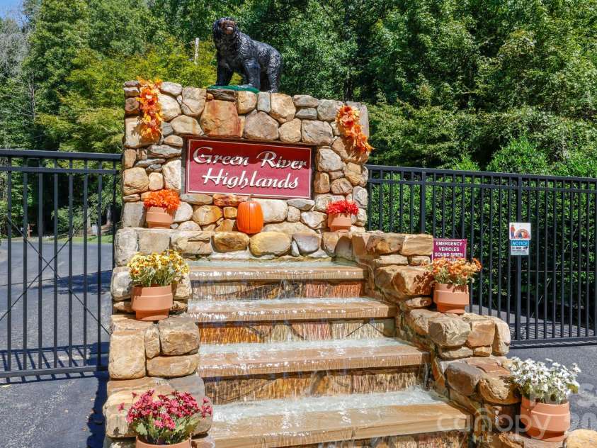 255 Cross Ridge Drive, Rutherfordton, NC 28139.  MLS# CAR4425951, YatesRealty ID 52054. 