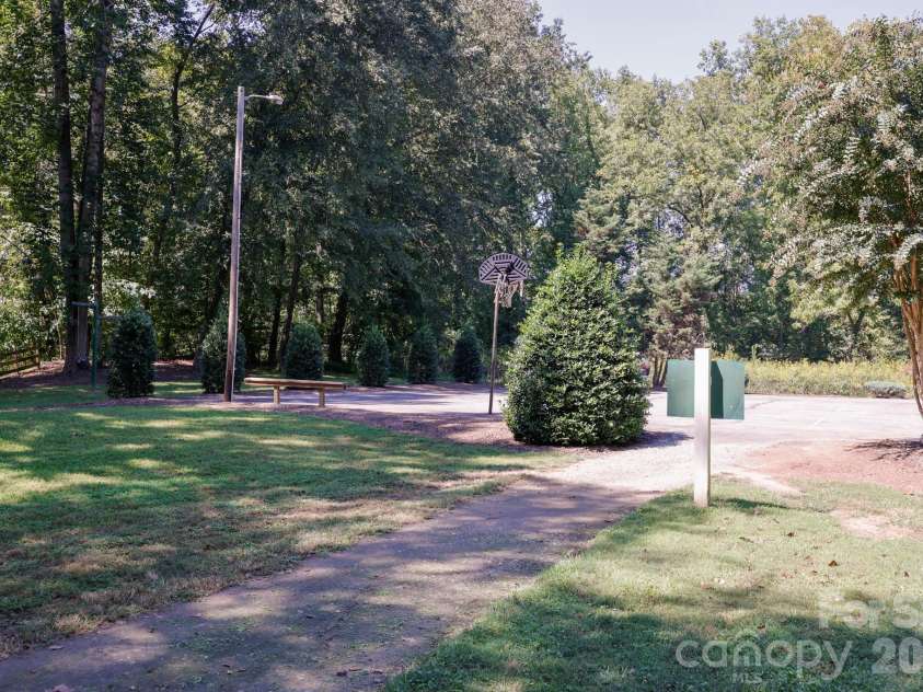 255 Cross Ridge Drive, Rutherfordton, NC 28139.  MLS# CAR4425951, YatesRealty ID 52054. 