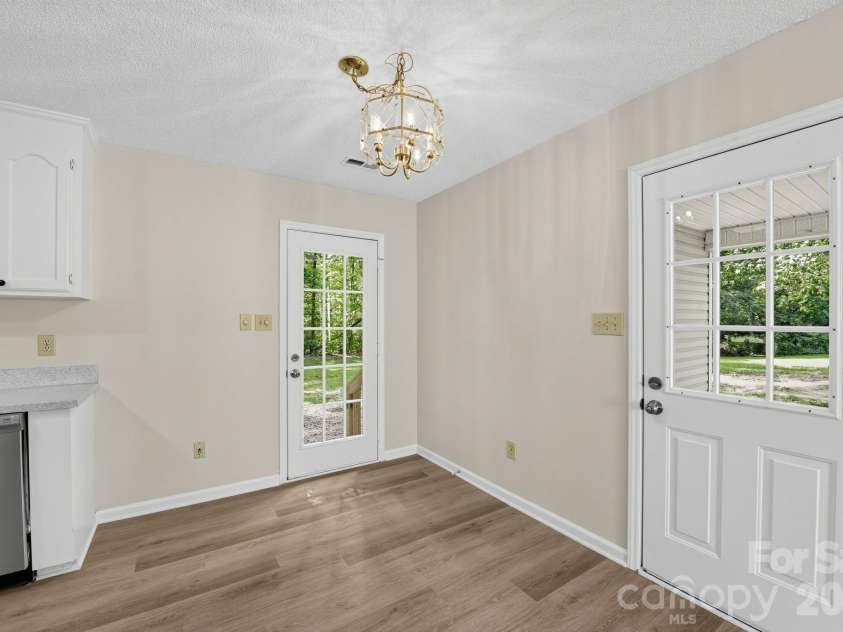 140 Weeping Willow Way, Gastonia, NC 28052.  MLS# CAR4426603, YatesRealty ID 52055. 
