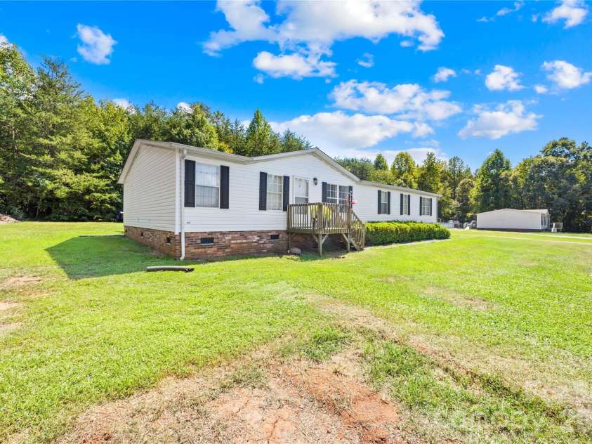 506 Salem Church Road, Maiden, NC 28650.  MLS# CAR4426455, YatesRealty ID 52060. 