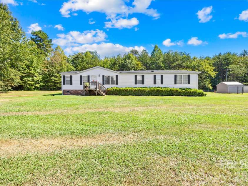 506 Salem Church Road, Maiden, NC 28650.  MLS# CAR4426455, YatesRealty ID 52060. 