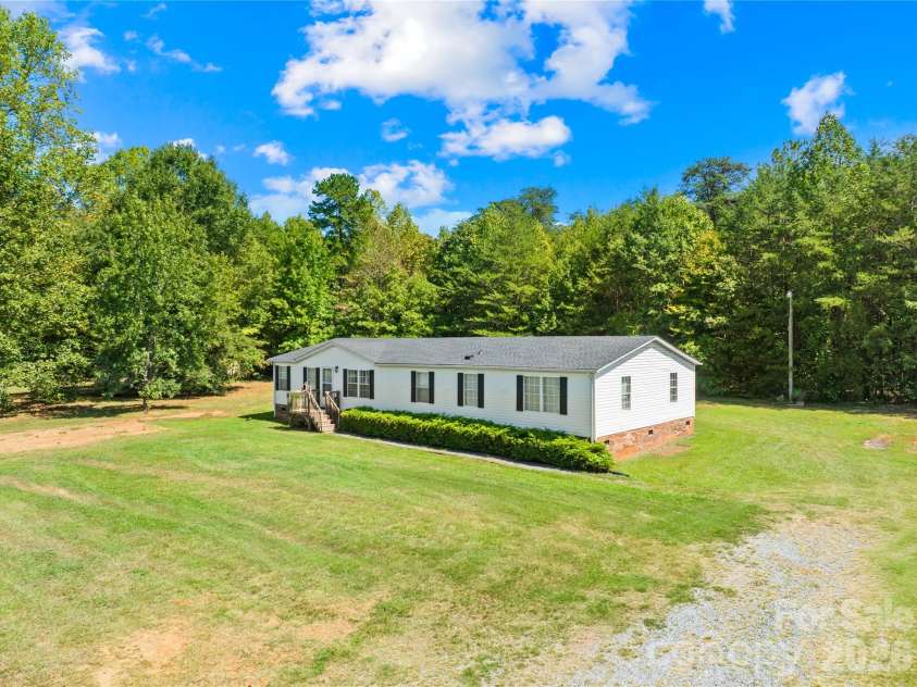 506 Salem Church Road, Maiden, NC 28650.  MLS# CAR4426455, YatesRealty ID 52060. 