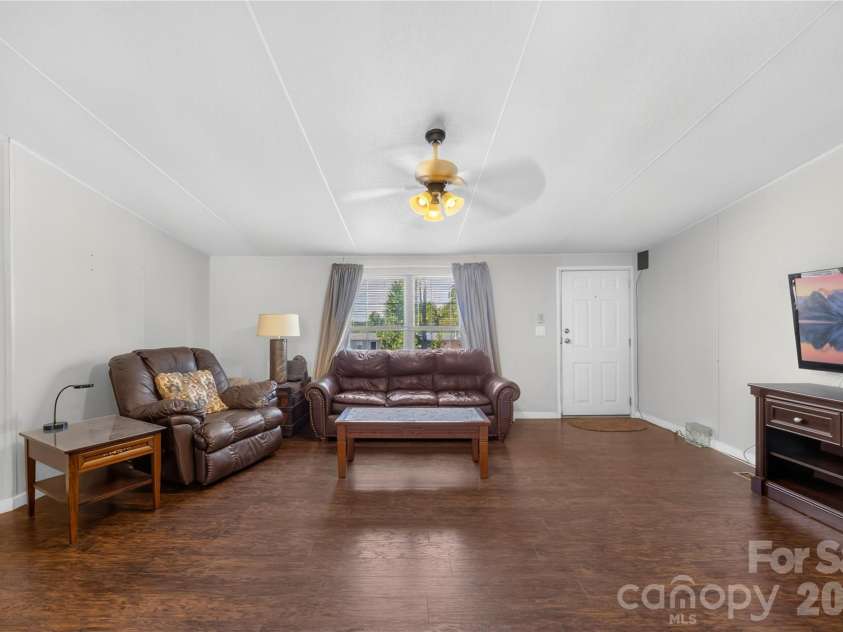 506 Salem Church Road, Maiden, NC 28650.  MLS# CAR4426455, YatesRealty ID 52060. 