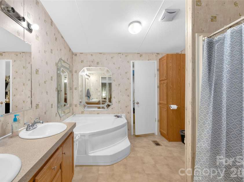506 Salem Church Road, Maiden, NC 28650.  MLS# CAR4426455, YatesRealty ID 52060. 