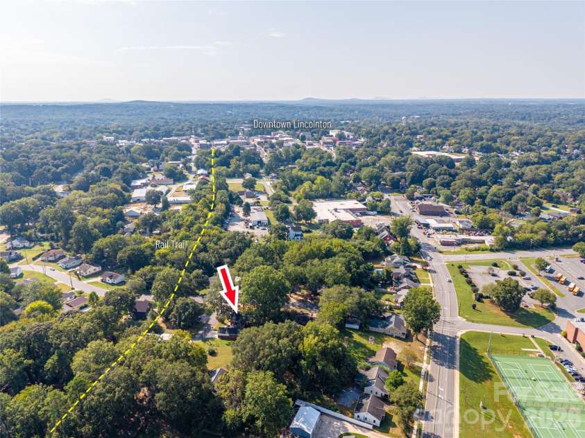 123 Dixon Street, Lincolnton, NC 28092.  MLS# CAR4425787, YatesRealty ID 52061. 