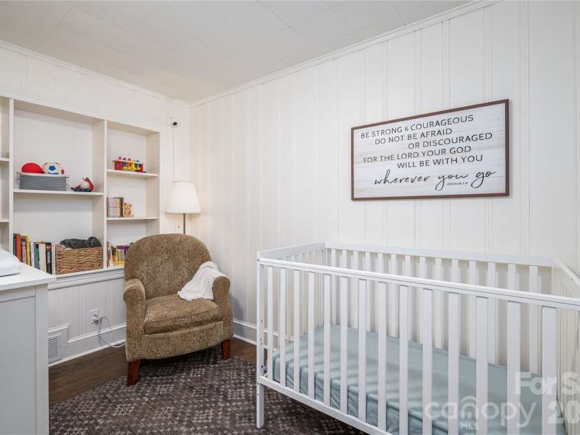123 Dixon Street, Lincolnton, NC 28092.  MLS# CAR4425787, YatesRealty ID 52061. 