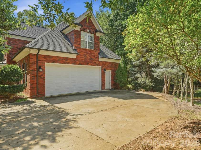 4801 Trey View Court, Mint Hill, NC 28227.  MLS# CAR4426629, YatesRealty ID 52063. 