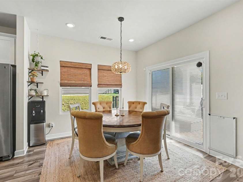 6411 Barcelona Way, Charlotte, NC 28214.  MLS# CAR4419380, YatesRealty ID 52067. 