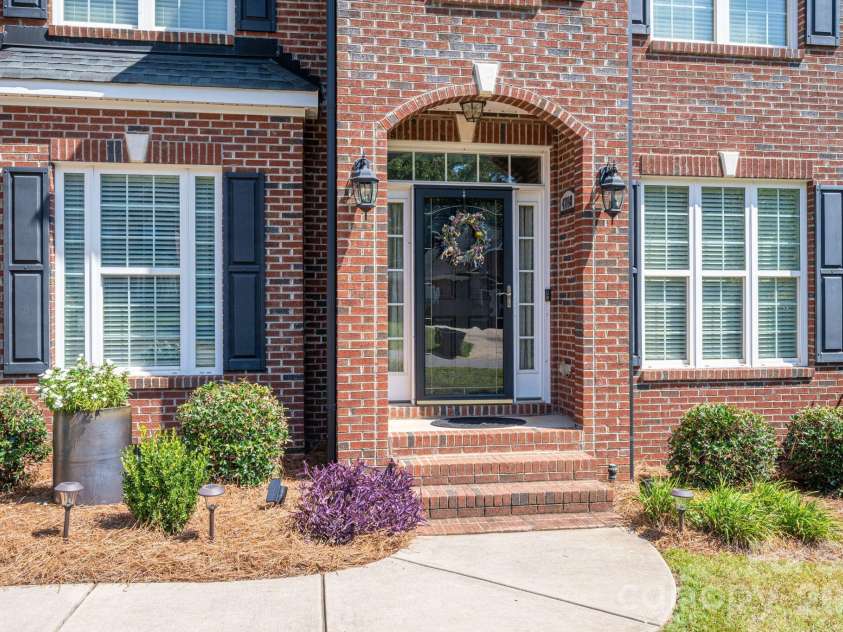 4708 McDade Lane, Gastonia, NC 28056.  MLS# CAR4423980, YatesRealty ID 52068. 