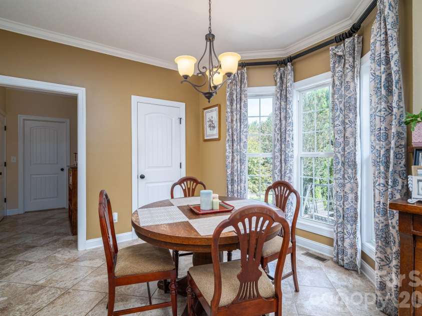 4708 McDade Lane, Gastonia, NC 28056.  MLS# CAR4423980, YatesRealty ID 52068. 