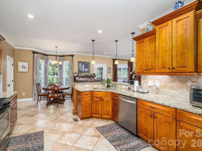 4708 McDade Lane, Gastonia, NC 28056.  MLS# CAR4423980, YatesRealty ID 52068. 