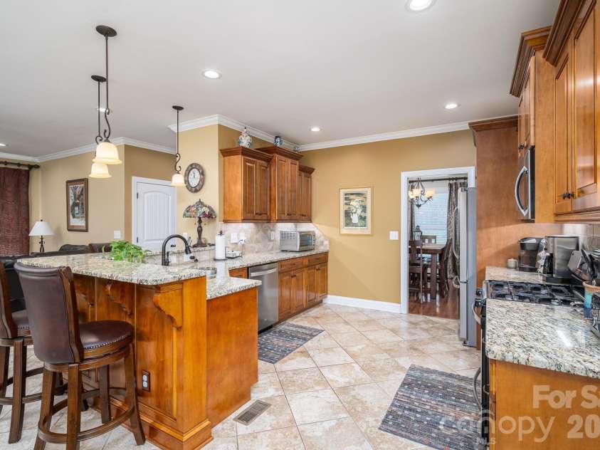 4708 McDade Lane, Gastonia, NC 28056.  MLS# CAR4423980, YatesRealty ID 52068. 