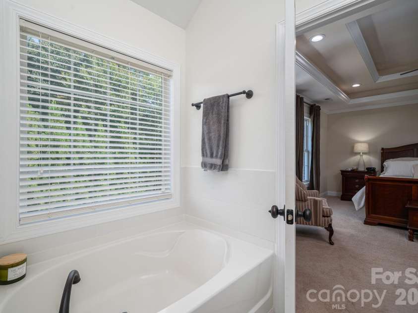 4708 McDade Lane, Gastonia, NC 28056.  MLS# CAR4423980, YatesRealty ID 52068. 