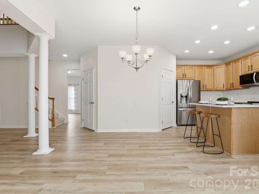 3909 Meadow Green Drive, Charlotte, NC 28269.  MLS# CAR4352571, YatesRealty ID 5207. 
