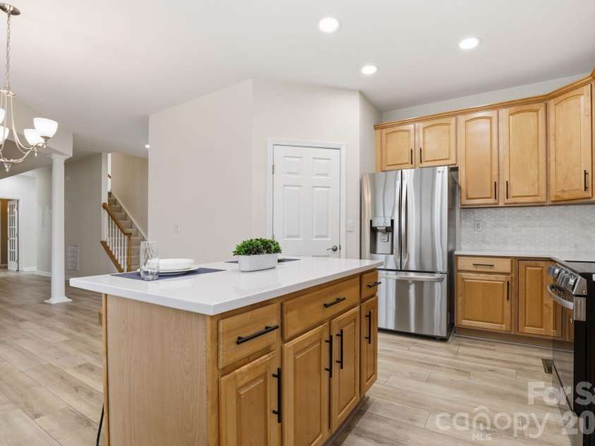 3909 Meadow Green Drive, Charlotte, NC 28269.  MLS# CAR4352571, YatesRealty ID 5207. 