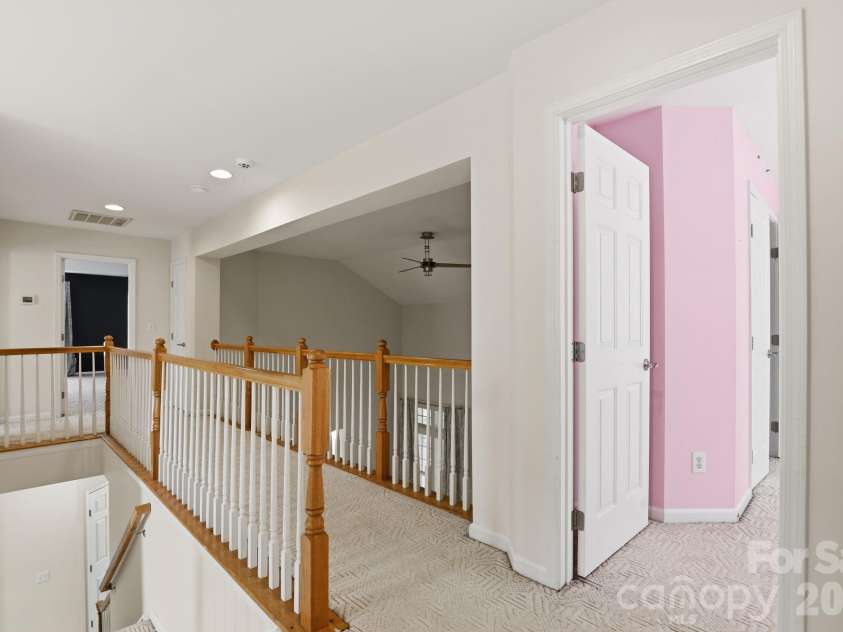 3909 Meadow Green Drive, Charlotte, NC 28269.  MLS# CAR4352571, YatesRealty ID 5207. 