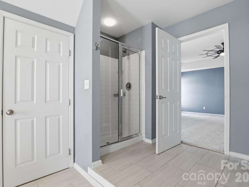 3909 Meadow Green Drive, Charlotte, NC 28269.  MLS# CAR4352571, YatesRealty ID 5207. 