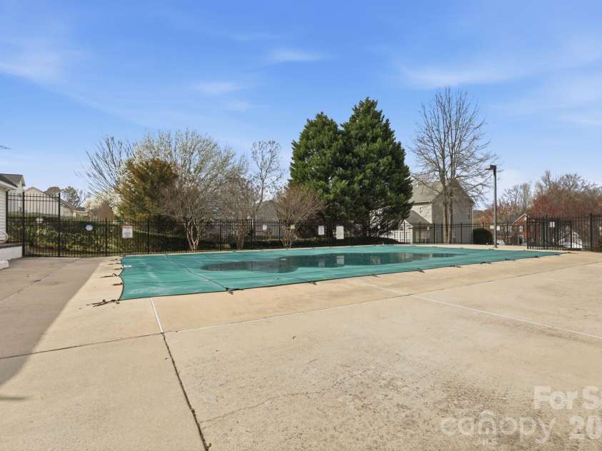3909 Meadow Green Drive, Charlotte, NC 28269.  MLS# CAR4352571, YatesRealty ID 5207. 
