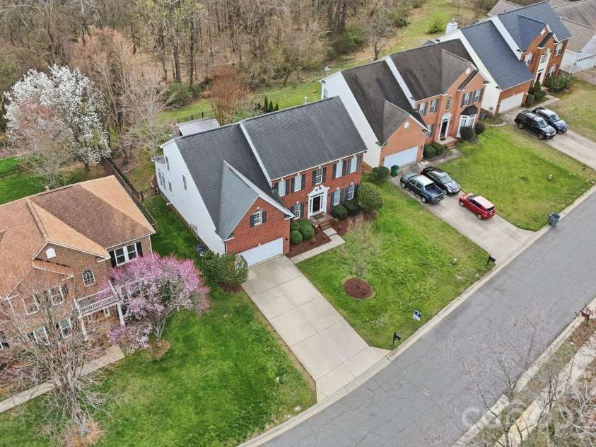 3909 Meadow Green Drive, Charlotte, NC 28269.  MLS# CAR4352571, YatesRealty ID 5207. 