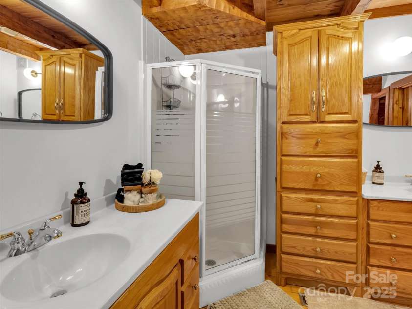 7810 Little Snowbird Road, Robbinsville, NC 28771.  MLS# CAR4240295, YatesRealty ID 5207. 