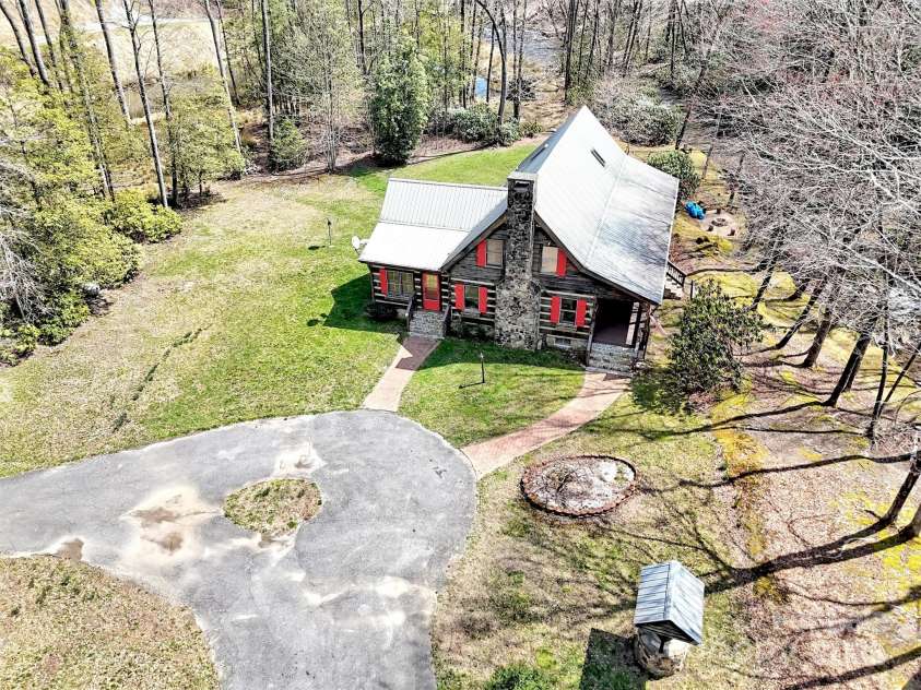 7810 Little Snowbird Road, Robbinsville, NC 28771.  MLS# CAR4240295, YatesRealty ID 5207. 