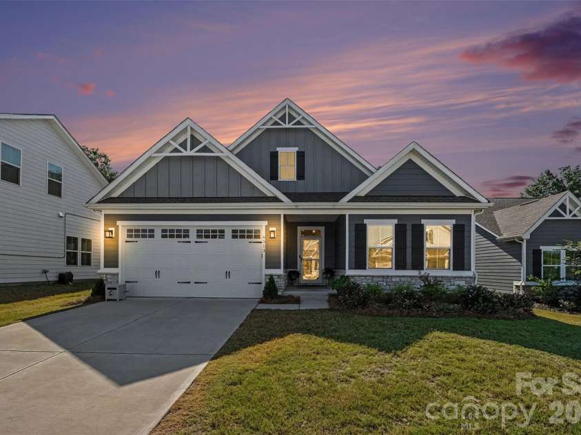 6513 Cumberland Drive, Harrisburg, NC 28075.  MLS# CAR4426198, YatesRealty ID 52070. Welcome Home!!