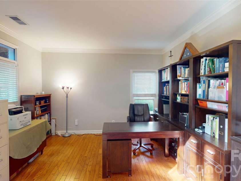 1606 Thornblade Ridge Drive, Matthews, NC 28105.  MLS# CAR4424953, YatesRealty ID 52073. Flex space use as a office area or whatever you envision