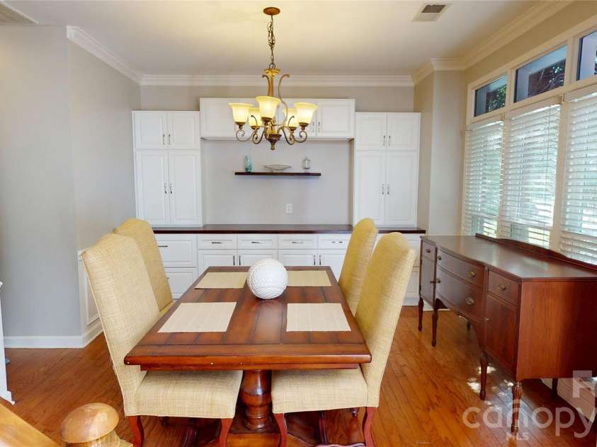 1606 Thornblade Ridge Drive, Matthews, NC 28105.  MLS# CAR4424953, YatesRealty ID 52073. Spacious dining room