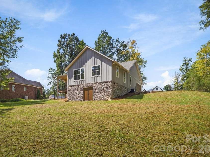 1062 Faith Court, Morganton, NC 28655.  MLS# CAR4425222, YatesRealty ID 52074. 