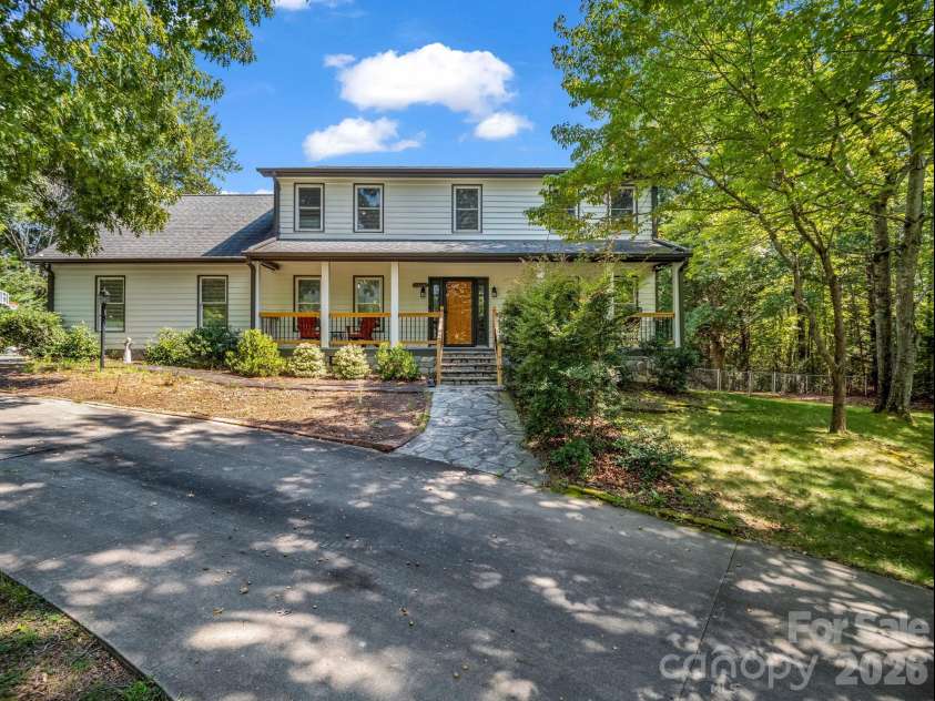 215 Hillcrest Drive, Columbus, NC 28722.  MLS# CAR4424908, YatesRealty ID 52075. 215 Hillcrest Dr