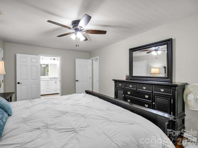 215 Hillcrest Drive, Columbus, NC 28722.  MLS# CAR4424908, YatesRealty ID 52075. 