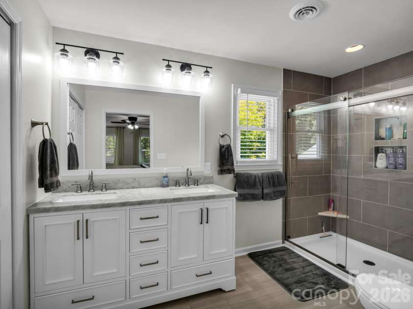 215 Hillcrest Drive, Columbus, NC 28722.  MLS# CAR4424908, YatesRealty ID 52075. Updated primary bath