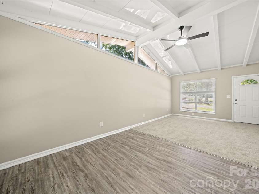 4821 Northaven Drive, Charlotte, NC 28206.  MLS# CAR4426183, YatesRealty ID 52076. 