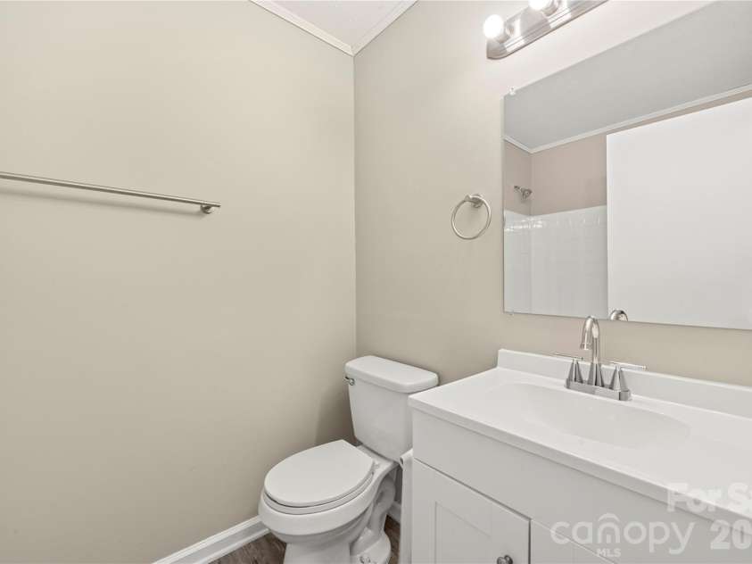 4821 Northaven Drive, Charlotte, NC 28206.  MLS# CAR4426183, YatesRealty ID 52076. 