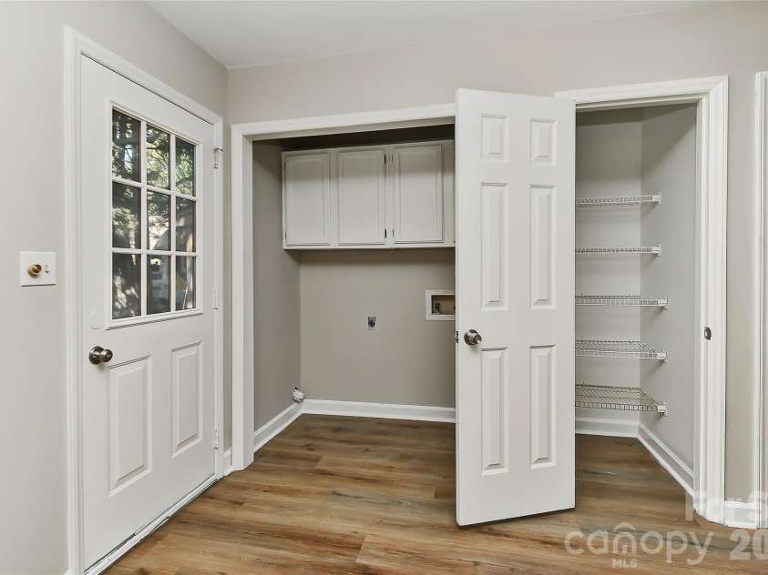 1023 Cranberry Circle, Fort Mill, SC 29715.  MLS# CAR4426644, YatesRealty ID 52079. Yea... there is a pantry!