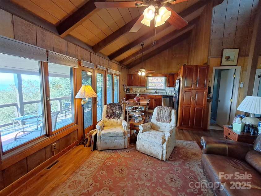514 Skyridge Drive, Clyde, NC 28721.  MLS# CAR4196060, YatesRealty ID 5208. 