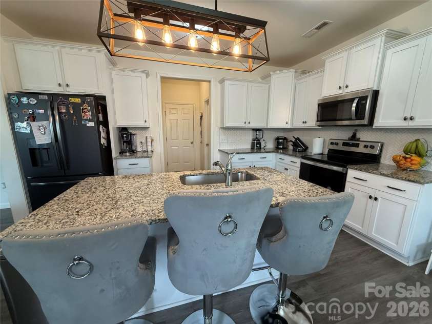 129 Mooring Drive, Statesville, NC 28677.  MLS# CAR4410361, YatesRealty ID 52080. 