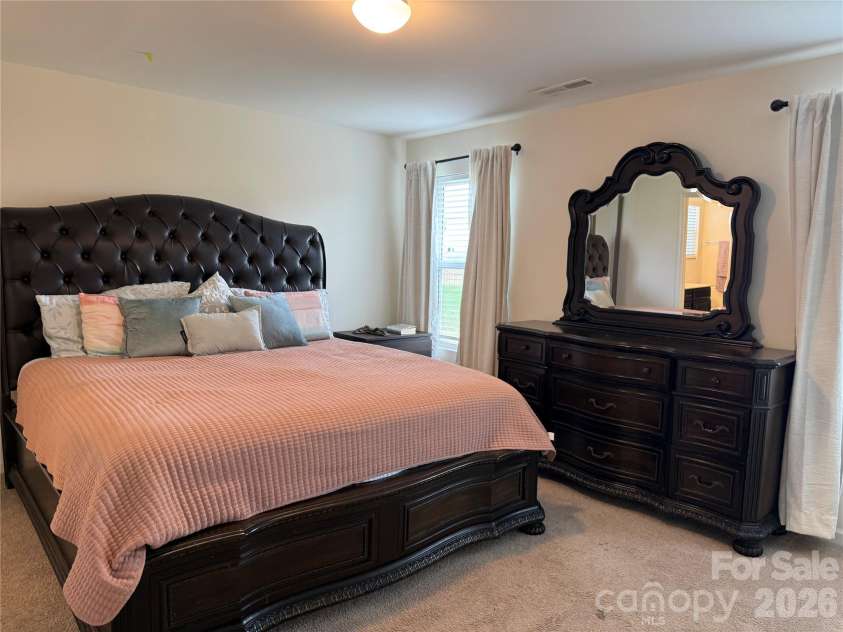 129 Mooring Drive, Statesville, NC 28677.  MLS# CAR4410361, YatesRealty ID 52080. 