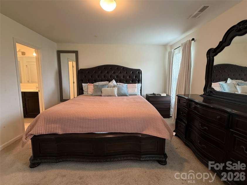 129 Mooring Drive, Statesville, NC 28677.  MLS# CAR4410361, YatesRealty ID 52080. 