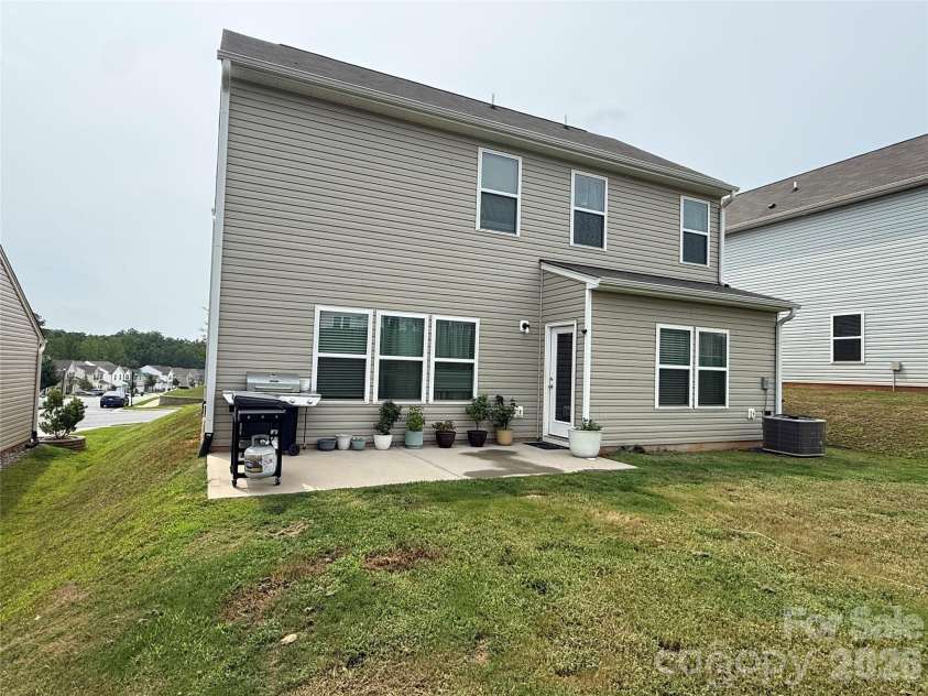 129 Mooring Drive, Statesville, NC 28677.  MLS# CAR4410361, YatesRealty ID 52080. 