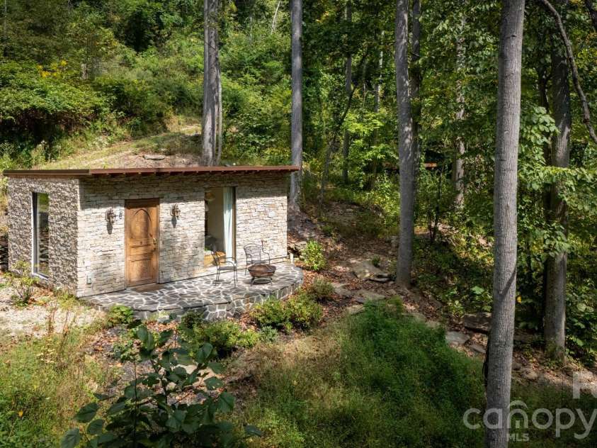44 Azura None, Weaverville, NC 28787.  MLS# CAR4424758, YatesRealty ID 52081. 