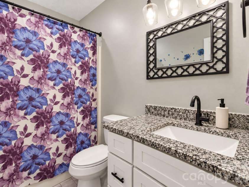 8324 Russell Road, Charlotte, NC 28262.  MLS# CAR4422298, YatesRealty ID 52082. 