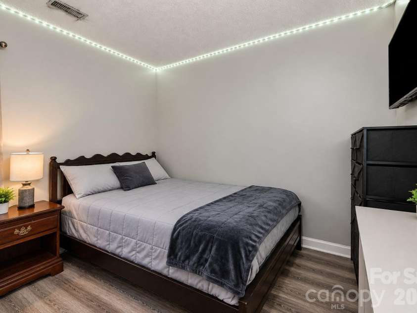 8324 Russell Road, Charlotte, NC 28262.  MLS# CAR4422298, YatesRealty ID 52082. 