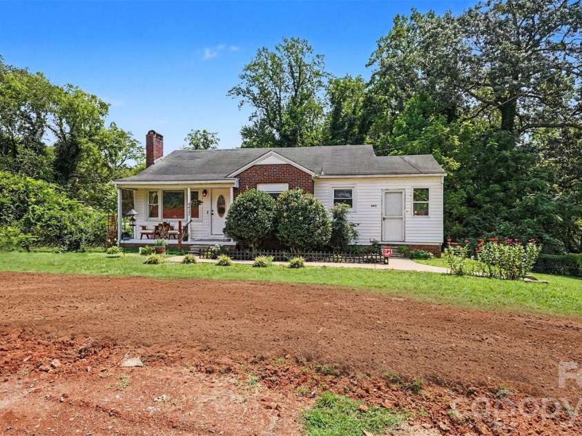 4412 Reidsville Road, Winston Salem, NC 27101.  MLS# CAR4418669, YatesRealty ID 52083. 