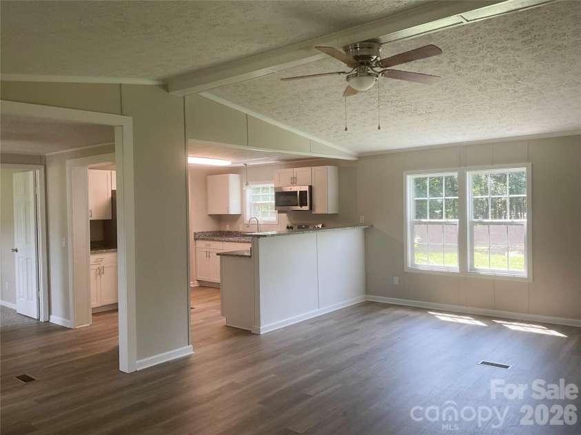204 Conifer Drive, Statesville, NC 28625.  MLS# CAR4426663, YatesRealty ID 52085. 