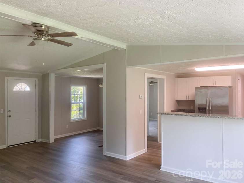 204 Conifer Drive, Statesville, NC 28625.  MLS# CAR4426663, YatesRealty ID 52085. 